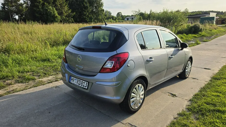 OPEL Corsa -