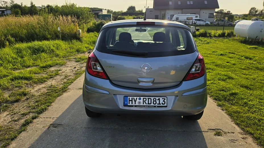 OPEL Corsa -