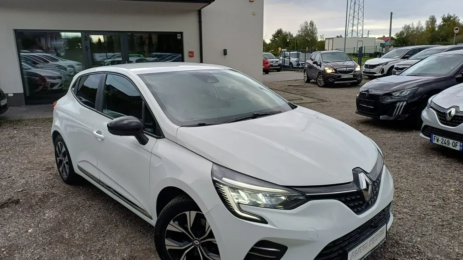 RENAULT Clio -