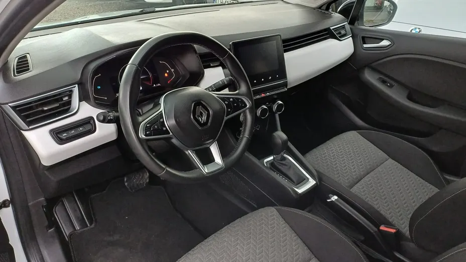 RENAULT Clio -