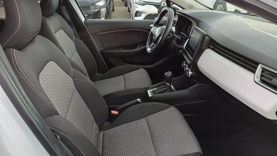 RENAULT Clio -