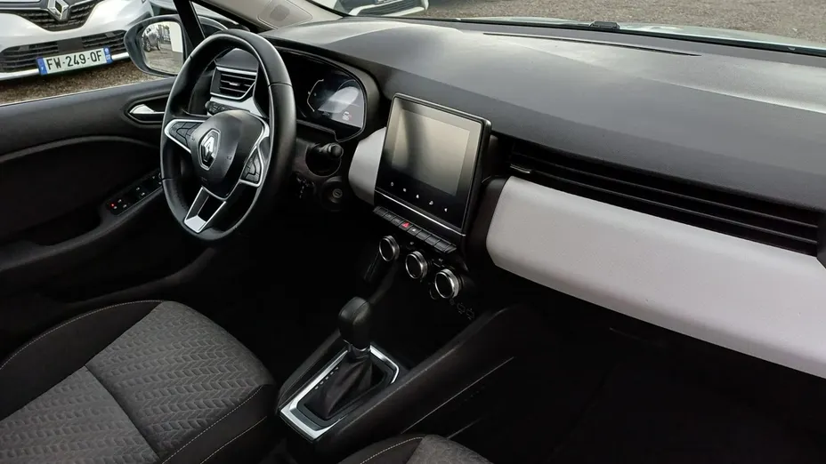 RENAULT Clio -
