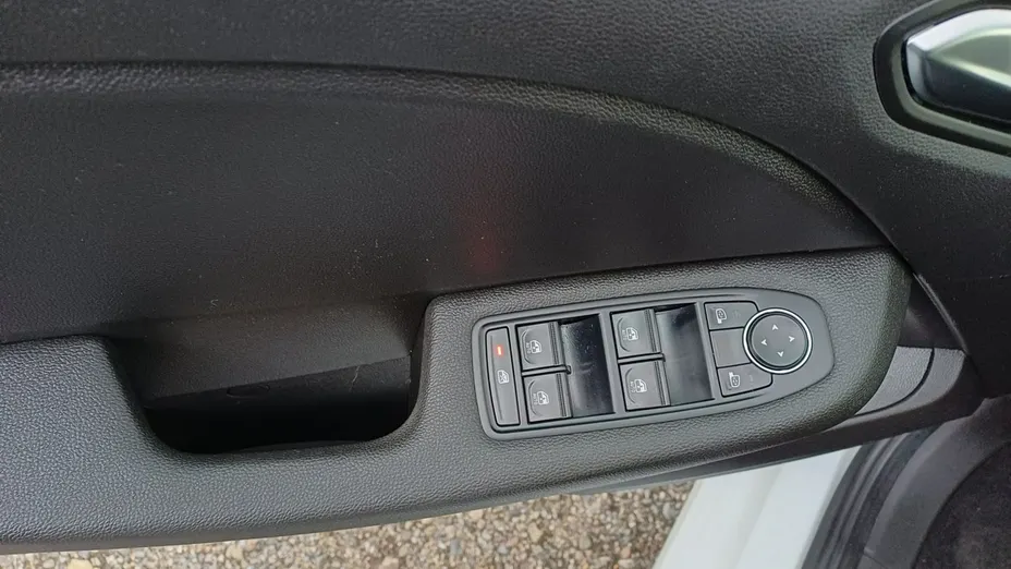 RENAULT Clio -