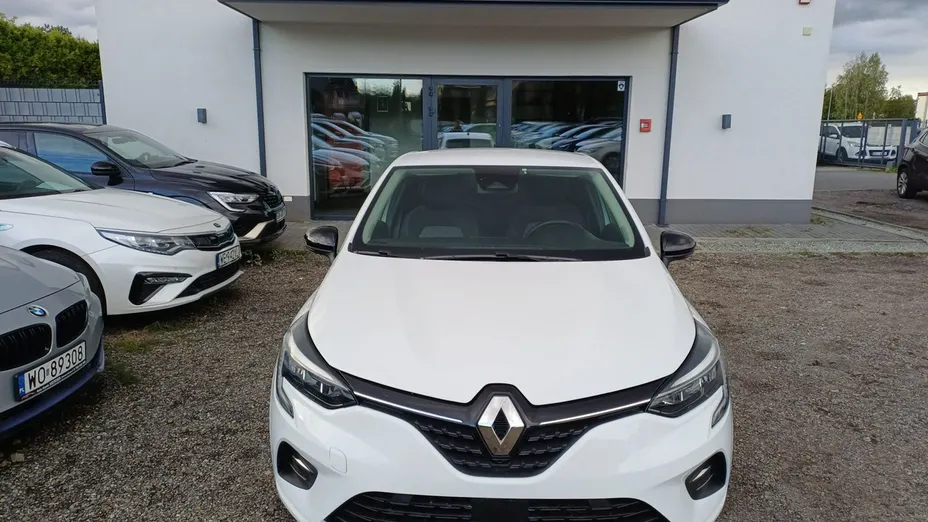 RENAULT Clio -