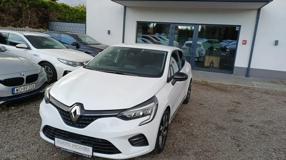 RENAULT Clio -