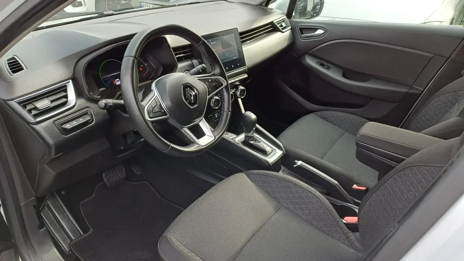 RENAULT Clio -