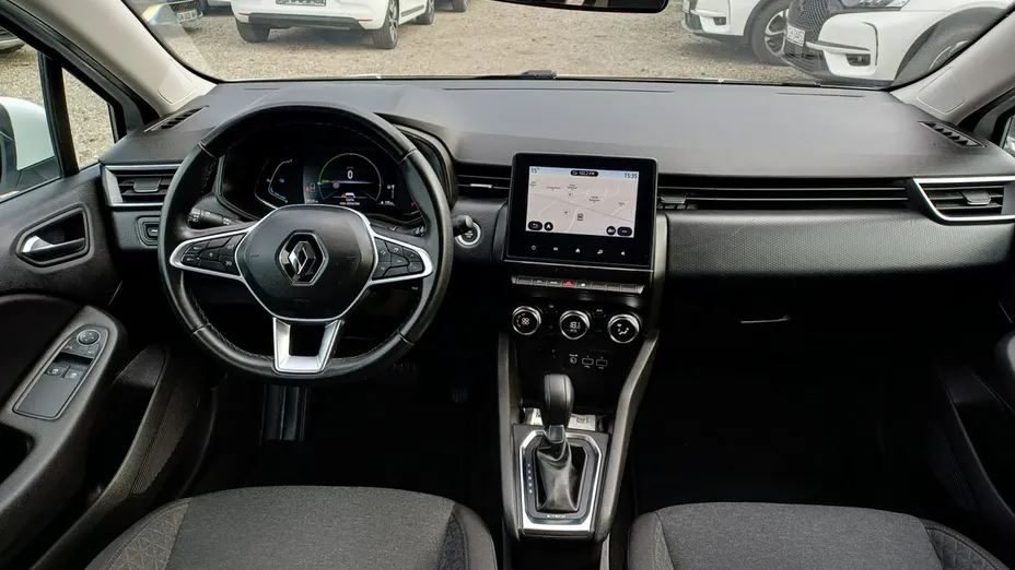 RENAULT Clio -