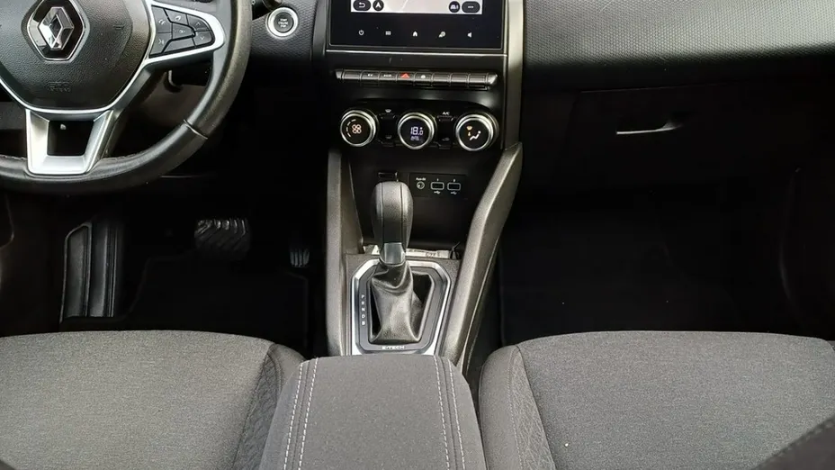 RENAULT Clio -