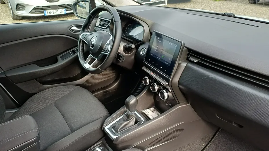 RENAULT Clio -