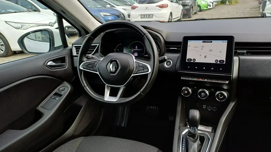 RENAULT Clio -