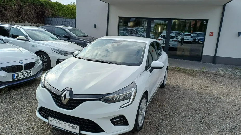 RENAULT Clio -