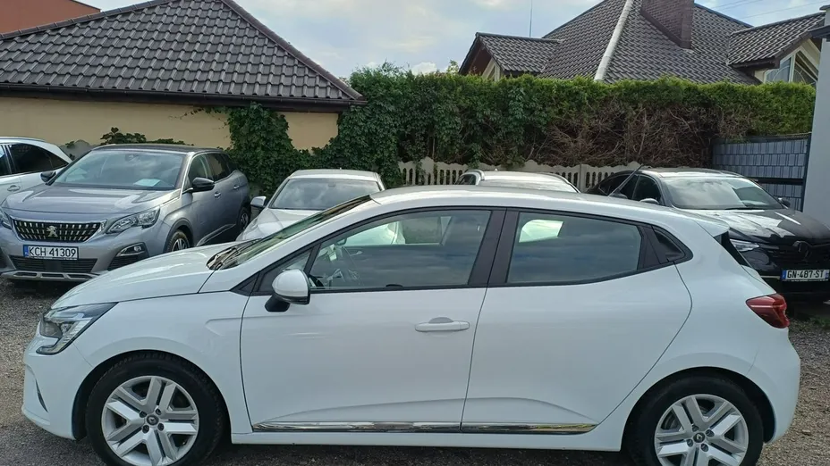 RENAULT Clio -