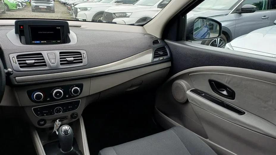 RENAULT Megane -