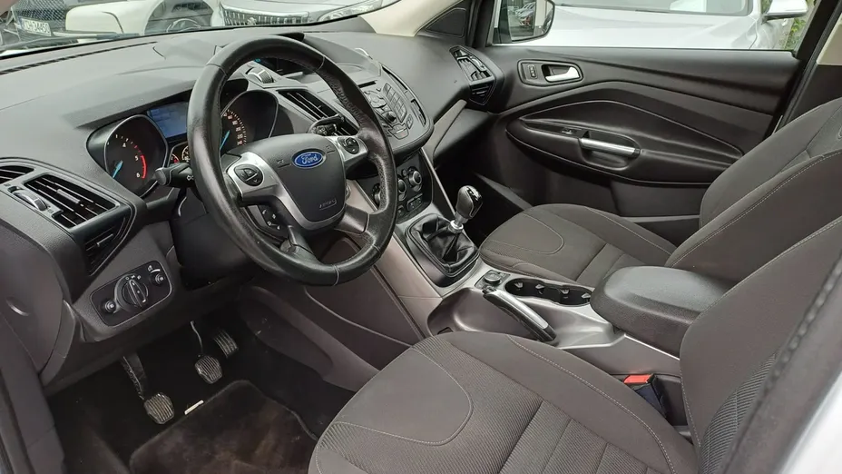 FORD Kuga -