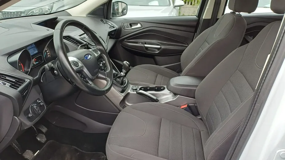 FORD Kuga -