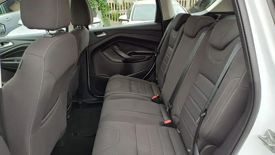 FORD Kuga -