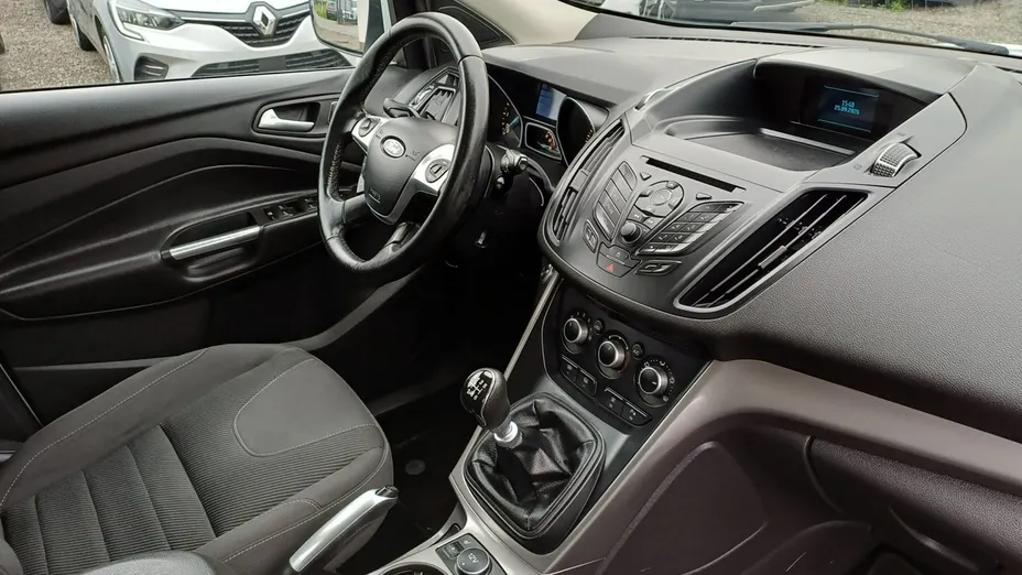 FORD Kuga -