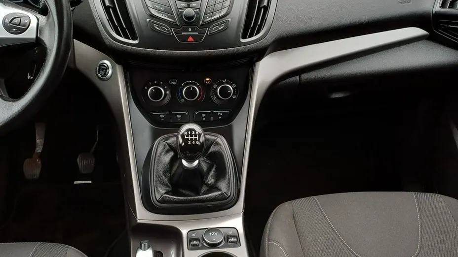FORD Kuga -