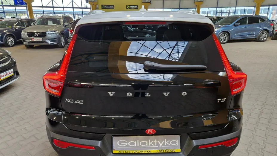 VOLVO XC40 -