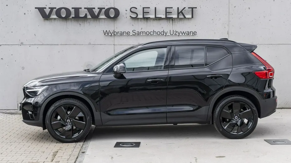 VOLVO XC40 -