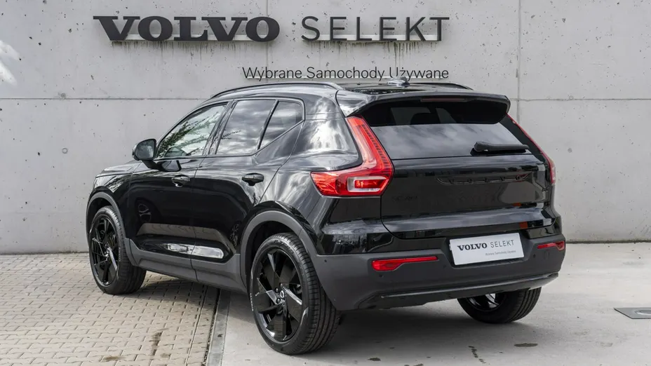 VOLVO XC40 -