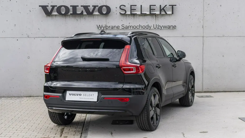 VOLVO XC40 -