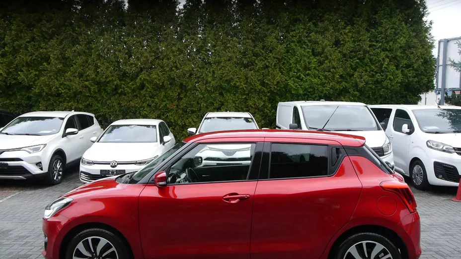 SUZUKI Swift -