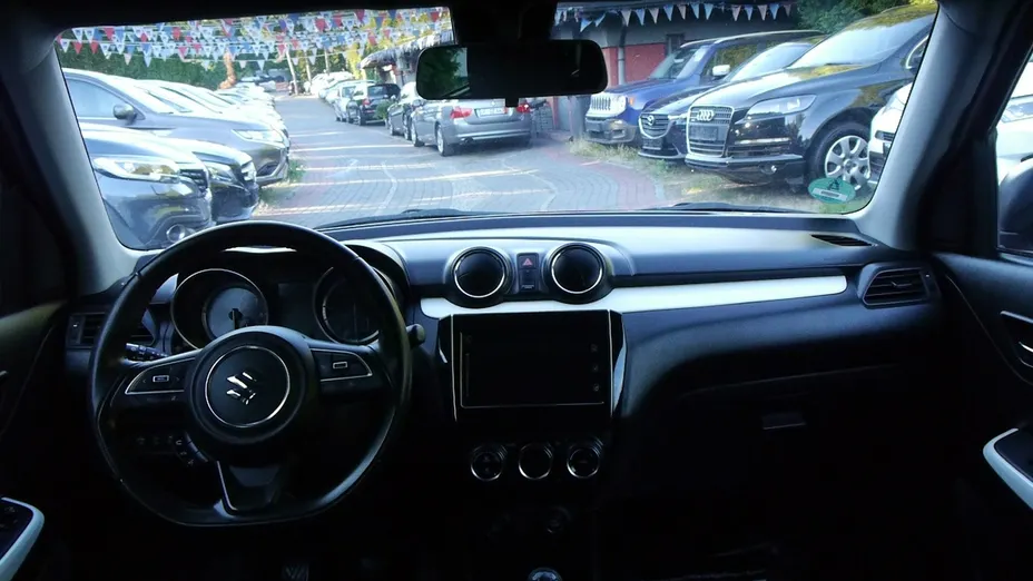 SUZUKI Swift -
