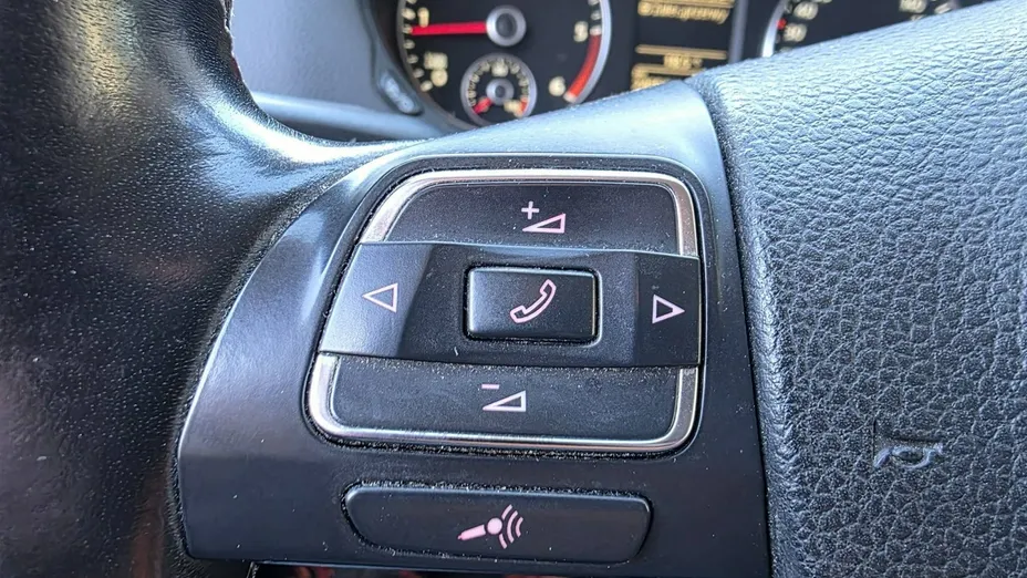 VOLKSWAGEN Sharan -
