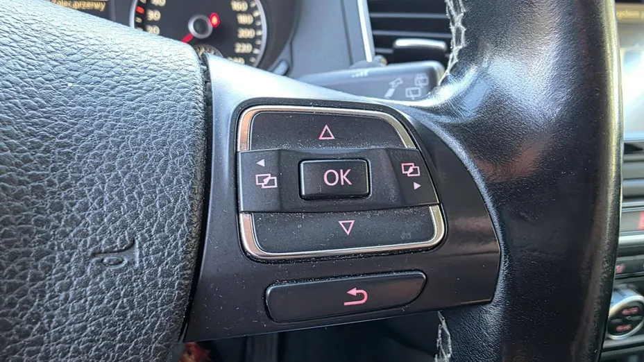 VOLKSWAGEN Sharan -