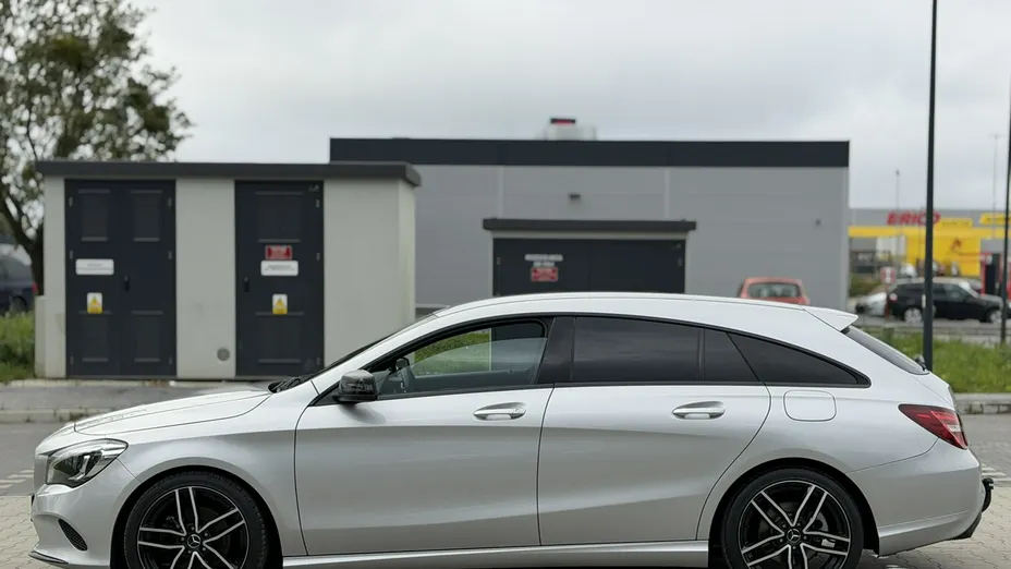 MERCEDES-BENZ CLA -