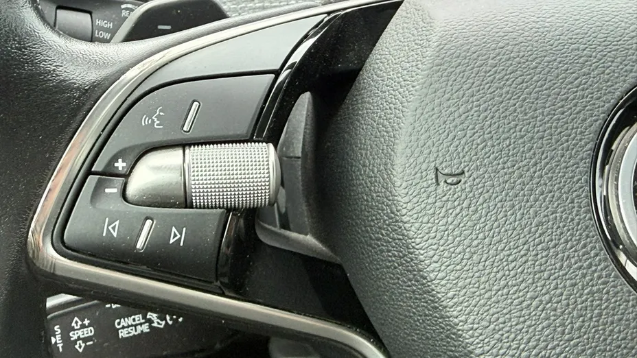 SKODA Superb -