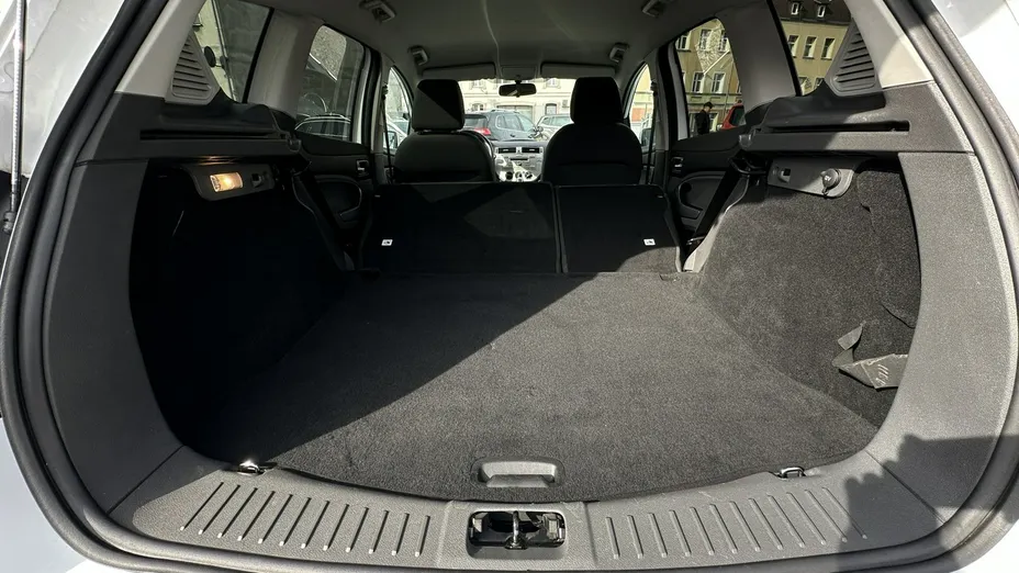 FORD Kuga -