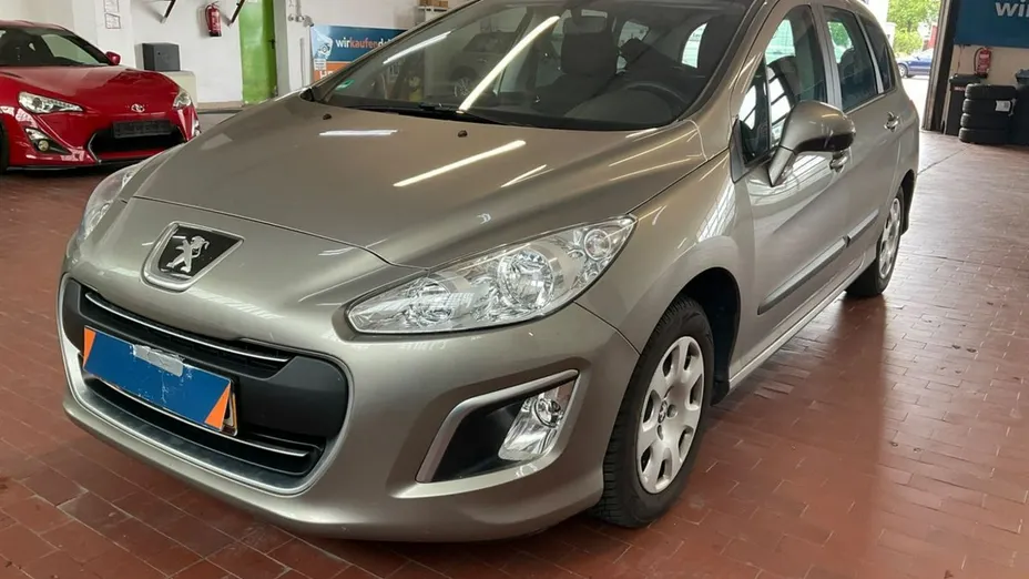 PEUGEOT 308 -