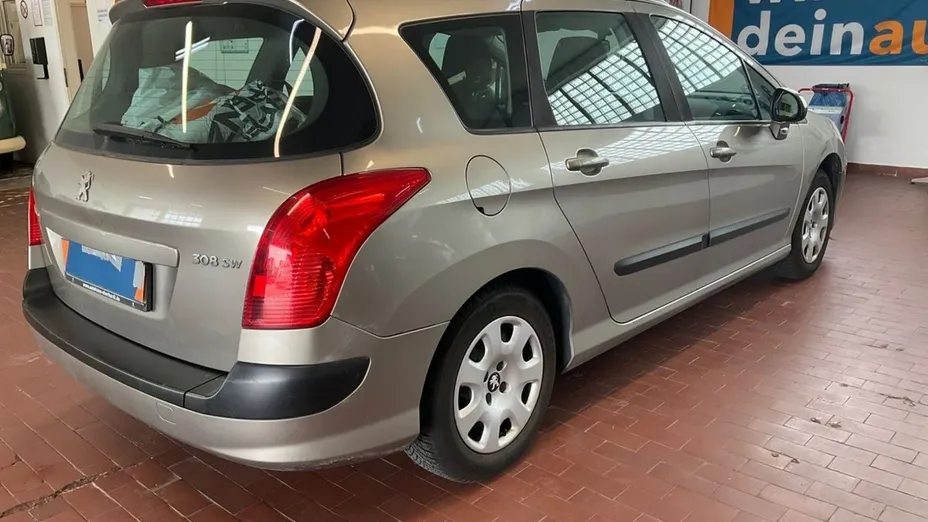 PEUGEOT 308 -
