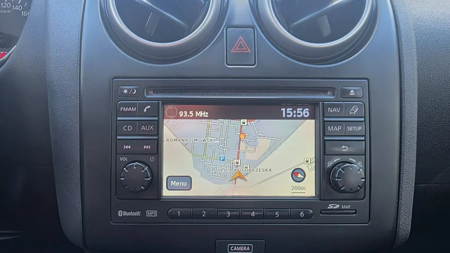 NISSAN Qashqai -