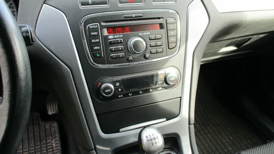 FORD Mondeo -