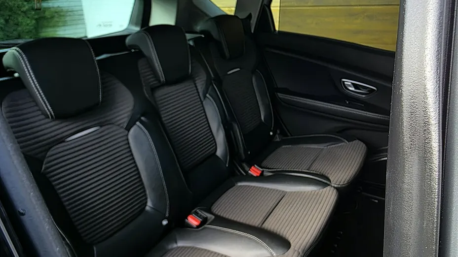 RENAULT Scenic -