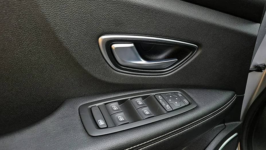 RENAULT Scenic -