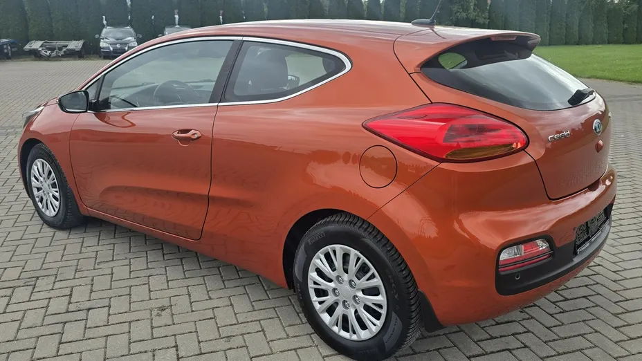 KIA ProCeed -