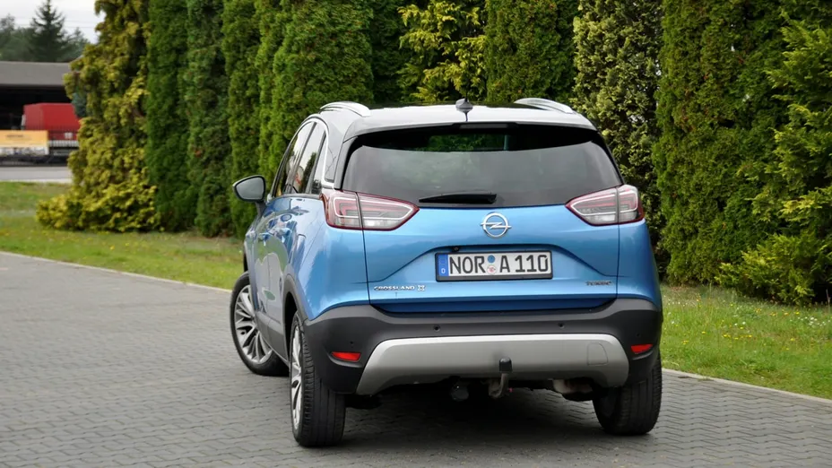 OPEL Crossland X -
