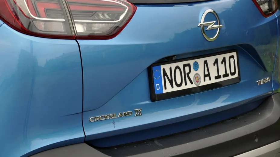 OPEL Crossland X -