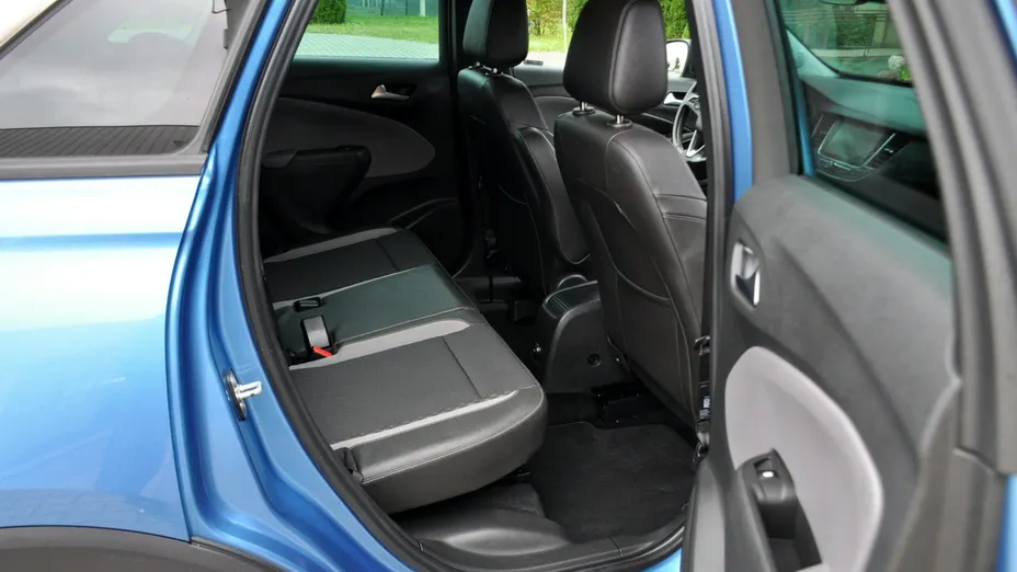 OPEL Crossland X -