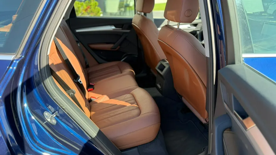 AUDI Q5 -