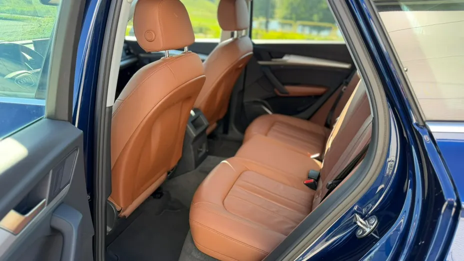 AUDI Q5 -