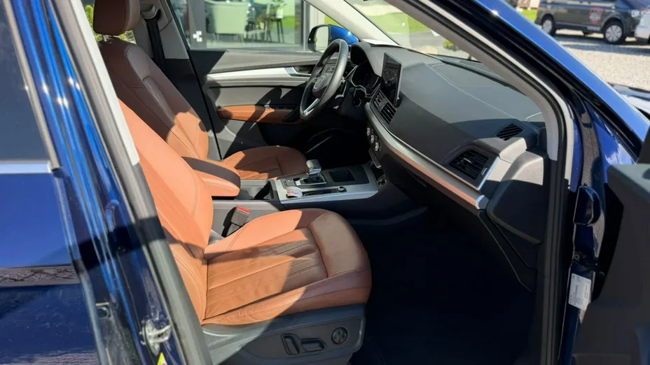 AUDI Q5 -