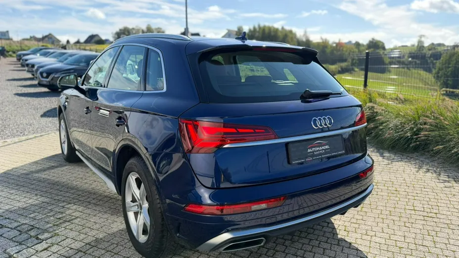AUDI Q5 -