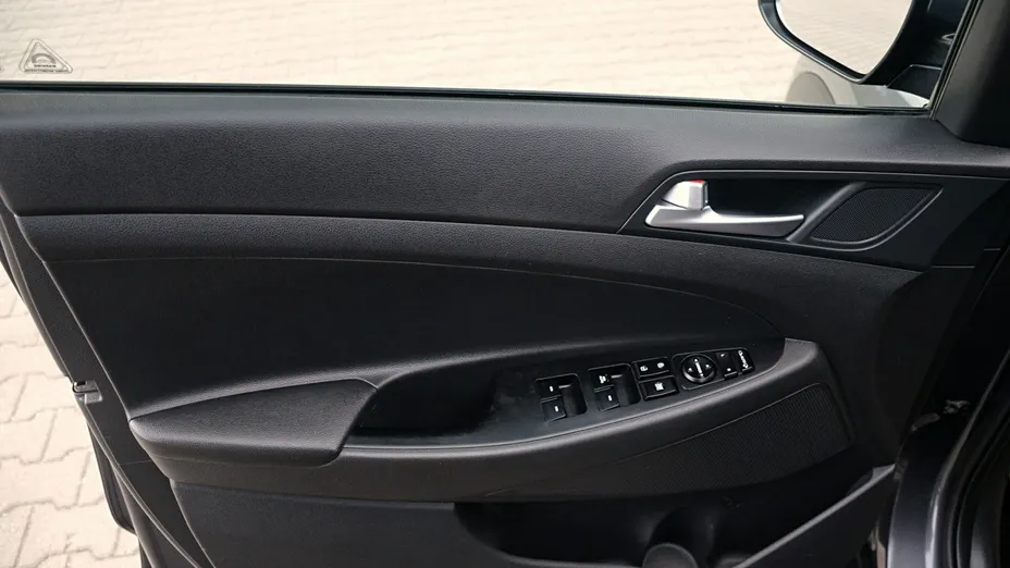 HYUNDAI Tucson -