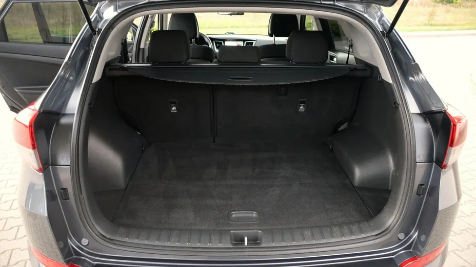 HYUNDAI Tucson -