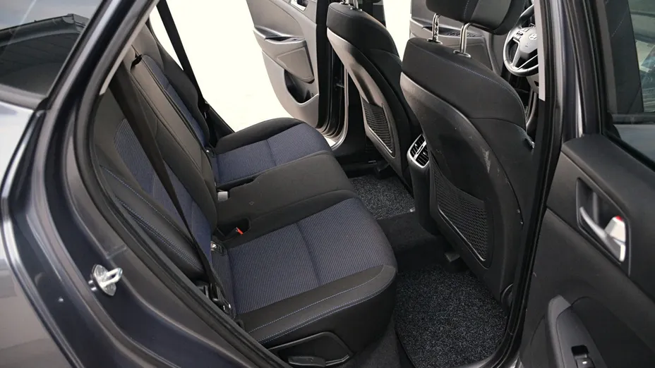 HYUNDAI Tucson -